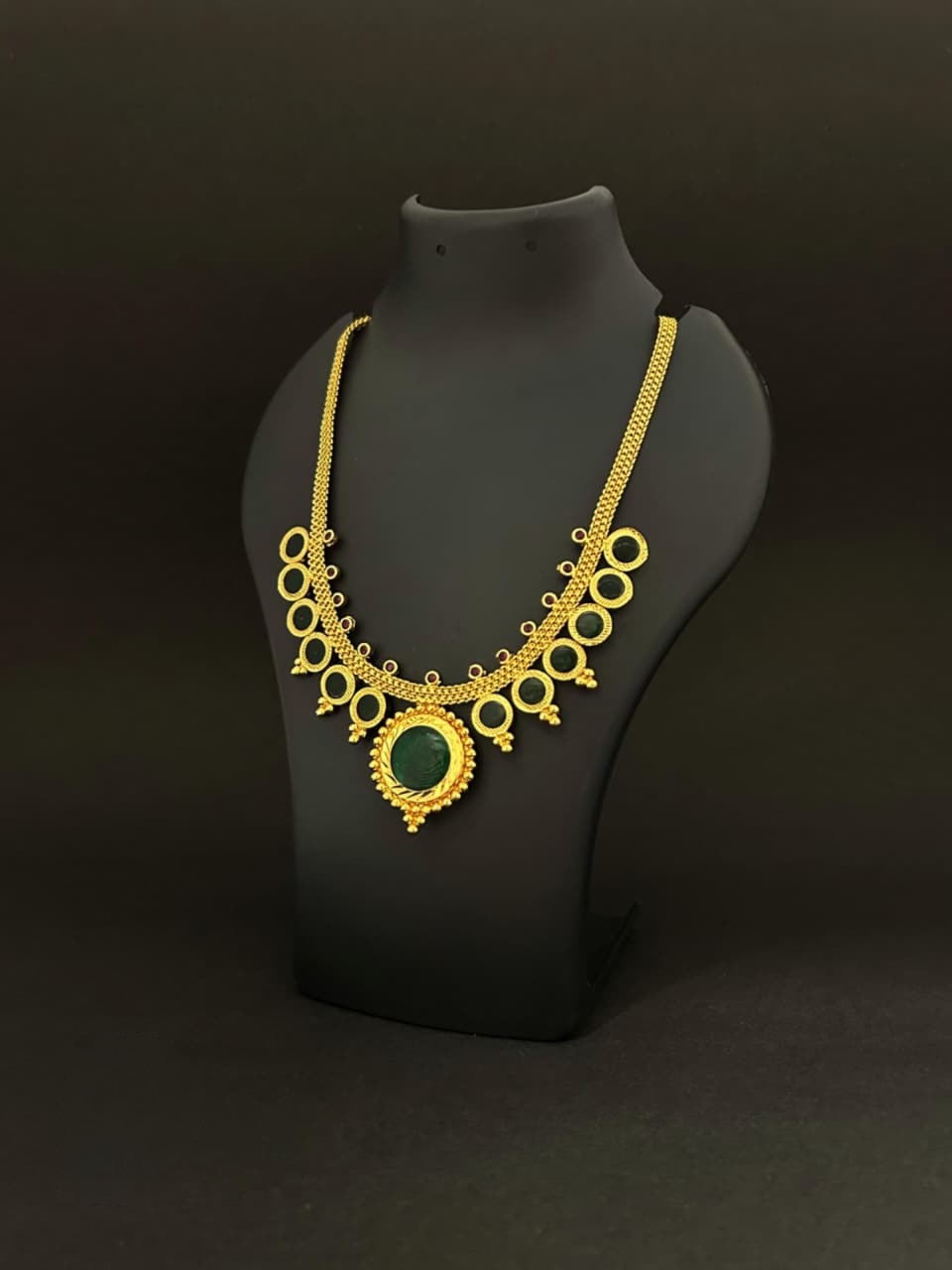 Antique Gold-Plated Palakka Necklace with Green Stone Pendant